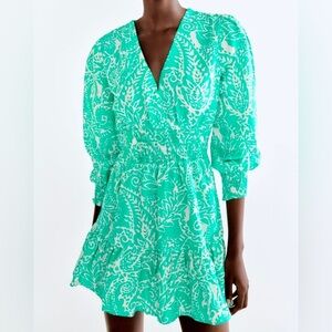 ZARA GREEN WHITE LINEN BLEND PRINT DRESS FIT & FLARE V-NECK SMOCKED WAIST SMALL